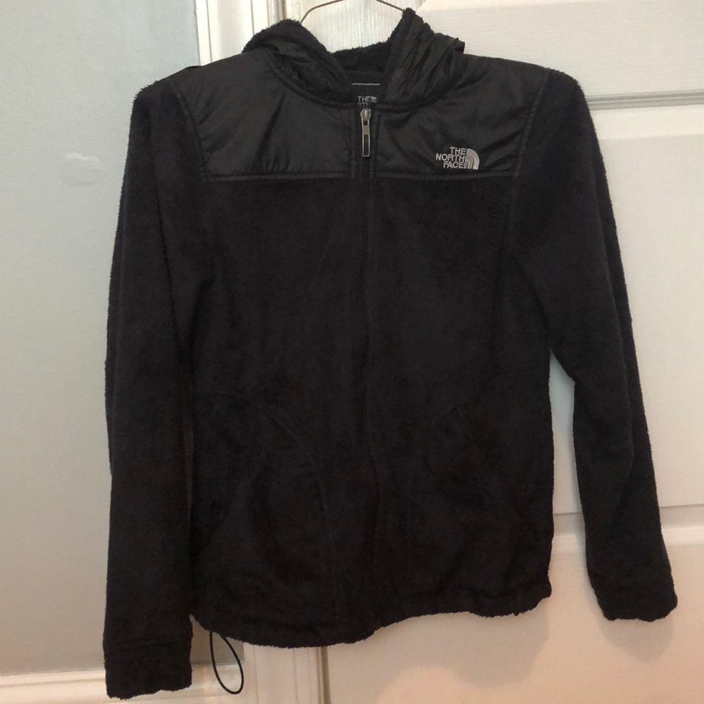 black north face jacket